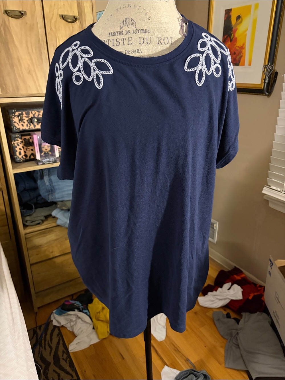 Navy Short-Sleeve Top with White Lace Shoulder Detail - 3X